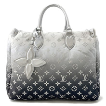 Load image into Gallery viewer, LOUIS VUITTON LV SKI Onthego FrostM11847 Monogram・Nylon Size MM
