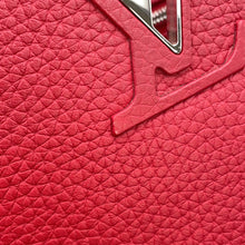 Load image into Gallery viewer, LOUIS VUITTON Capucines RubyM94754 Taurillon Leather Size BB

