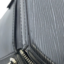 Load image into Gallery viewer, LOUIS VUITTON Cannes NoirM52226 Epi Leather
