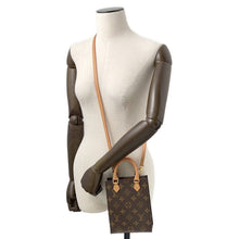 Load image into Gallery viewer, LOUIS VUITTON Petit Sac Plat BrownM69442 Monogram
