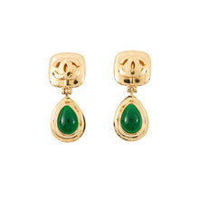 将图像加载到图库查看器中，CHANEL Gripoa Swing Earrings Green Gold Plated Resin
