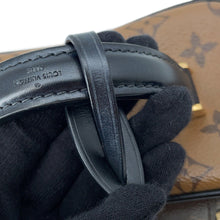 将图像加载到图库查看器中，LOUIS VUITTON Vanity NV NoirM45165 Monogram Monogram Reverse Canvas Size PM
