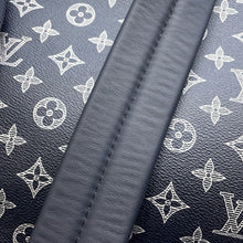 Load image into Gallery viewer, LOUIS VUITTON Steamer Backpack EncreM54126 Monogram / Savannah
