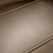 Load image into Gallery viewer, HERMES Lindy Gris Tourterelle Taurillon Clemence Size 34
