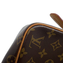 Load image into Gallery viewer, LOUIS VUITTON Viva Cite RedM51164 Monogram Size MM
