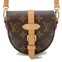 将图像加载到图库查看器中，LOUIS VUITTON Micro Chantilly RedM46643 Monogram
