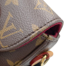 将图像加载到图库查看器中，LOUIS VUITTON Micro Chantilly RedM46643 Monogram
