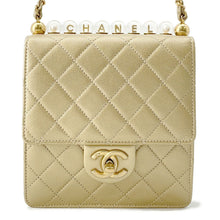 将图像加载到图库查看器中，CHANEL Matelasse Clear Pearl Shoulder Bag GoldAS0584 Goatskin Leather
