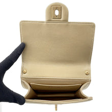 将图像加载到图库查看器中，CHANEL Matelasse Clear Pearl Shoulder Bag GoldAS0584 Goatskin Leather
