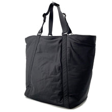 将图像加载到图库查看器中，BURBERRY Shield Field Tote Black8098118 Nylon
