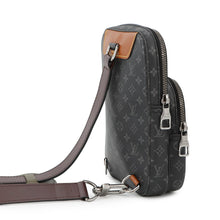 将图像加载到图库查看器中，LOUIS VUITTON Amazon sling bag NoirM45439 Monogram Eclipse
