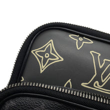 将图像加载到图库查看器中，LOUIS VUITTON Amazon sling bag NoirM45439 Monogram Eclipse

