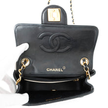 Load image into Gallery viewer, CHANEL Matelasse ChainShoulder Bag Black/White Lambskin Size 18
