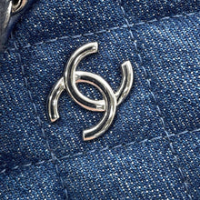 将图像加载到图库查看器中，CHANEL Matelasse ChainShoulder Bag NavyAP0739 Denim
