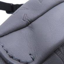 将图像加载到图库查看器中，LOUIS VUITTON Discovery・Bumbag GrayM46108 Monogram Shadow Size PM
