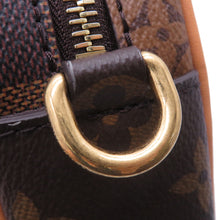 将图像加载到图库查看器中，LOUIS VUITTON Trocadero Wearable Wallet BrownM26020 Monogram・Landscape
