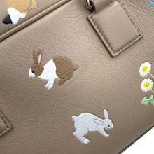 Load image into Gallery viewer, LOEWE Suna Fujita Collaboration Amazona Cropped 2-Way Bag Sand Leather Size 23
