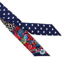 Load image into Gallery viewer, HERMES Twilly JUNGLE LOVE LOVE Blue Marine/Rouge/Blanc Silk100%

