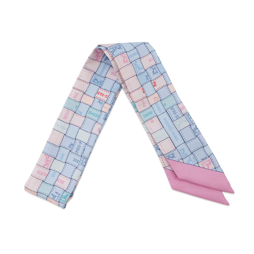 HERMES Twilly BOLDUC AU CARRE Blue Pale/Rose Purple/Aqua062408S Silk100%
