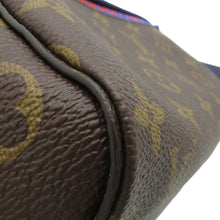 Load image into Gallery viewer, LOUIS VUITTON Messenger BrownM43843 Monogram Size PM
