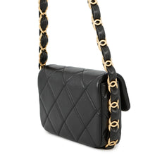 Load image into Gallery viewer, CHANEL Matelasse Small Flap Chainshoulder Bag BlackAS5174 Lambskin
