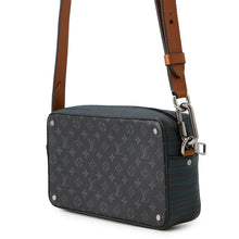 将图像加载到图库查看器中，LOUIS VUITTON Volga on Strap NoirM69688 Monogram Eclipse
