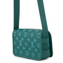 将图像加载到图库查看器中，LOUIS VUITTON Bosphore Wearable Wallet GreenM12637 Monogram・Heritage
