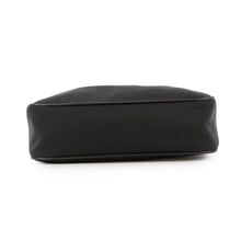 将图像加载到图库查看器中，PRADA Re-Edition 2005 Re-Nylon Shoulder Bag Black1BH204 Nylon
