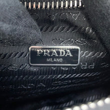 将图像加载到图库查看器中，PRADA Re-Edition 2005 Re-Nylon Shoulder Bag Black1BH204 Nylon
