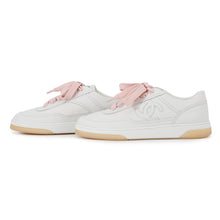 Load image into Gallery viewer, CHANEL CC Logo Sneakers White/PinkG39978 Leather Size 35
