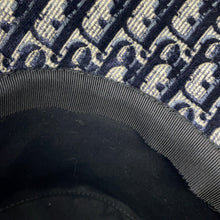 将图像加载到图库查看器中，Dior Oblique Trotter Hat Size 58 Navy/Red Rayon56% Cotton27% Silk9% Polyester8%

