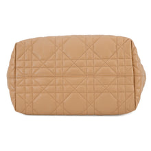 将图像加载到图库查看器中，Dior TouJules Macrocannage Handbag TanM2821OSHJ Calf Leather Size Medium
