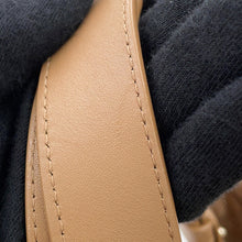 将图像加载到图库查看器中，Dior TouJules Macrocannage Handbag TanM2821OSHJ Calf Leather Size Medium
