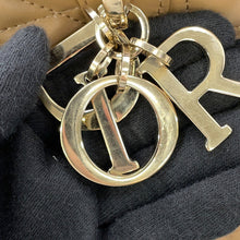 将图像加载到图库查看器中，Dior TouJules Macrocannage Handbag TanM2821OSHJ Calf Leather Size Medium
