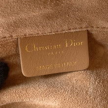 将图像加载到图库查看器中，Dior TouJules Macrocannage Handbag TanM2821OSHJ Calf Leather Size Medium

