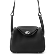 将图像加载到图库查看器中，HERMES Lindy Black Taurillon Clemence Size Mini
