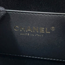 Load image into Gallery viewer, CHANEL CHANEL25 ChainShoulder Bag BlackAS5293 Caviar Leather Size Small
