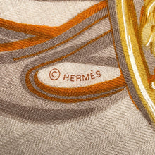 将图像加载到图库查看器中，HERMES Giant Square Brides de Gala Applique Pique Size 140 Jaune/Beige/Natural Cashmere70% Silk30%
