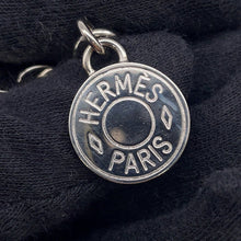 将图像加载到图库查看器中，HERMES Amulette4 Olga Bag Charm Metal
