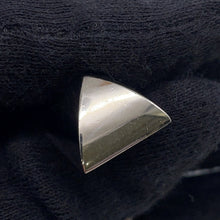 将图像加载到图库查看器中，HERMES Amulette4 Olga Bag Charm Metal
