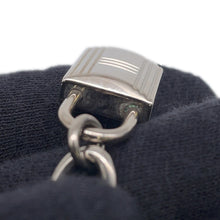 将图像加载到图库查看器中，HERMES Amulette4 Olga Bag Charm Metal

