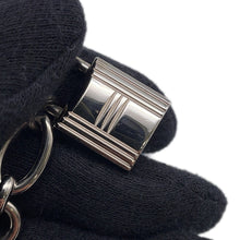 将图像加载到图库查看器中，HERMES Amulette4 Olga Bag Charm Metal
