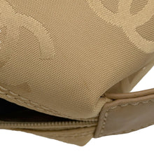 Load image into Gallery viewer, CHANEL Wild Stitch Matelasse Handbag BeigeA14692 Calf Leather
