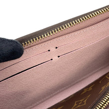 Load image into Gallery viewer, LOUIS VUITTON Portefeuille Clemence Rose BallerineM61298 Monogram
