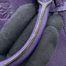 Load image into Gallery viewer, LOEWE Amazonas Purple352.35.A03 Leather Size 28
