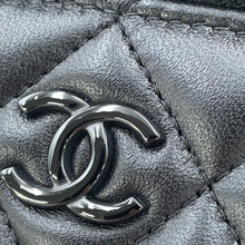 Load image into Gallery viewer, CHANEL Matelasse 2WAY Vanity Case BlackAP2199 Lambskin
