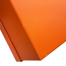 Load image into Gallery viewer, HERMES Neo Garden Vert Amand Negonda Leather Size 23
