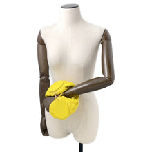 将图像加载到图库查看器中，LOEWE Bracelet Pouch YellowA912P84X02 Leather
