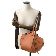 Load image into Gallery viewer, LOEWE hammock Tan387.30.S35 Classic Calf LeatherLeather Size Small
