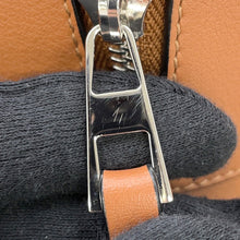 Load image into Gallery viewer, LOEWE hammock Tan387.30.S35 Classic Calf LeatherLeather Size Small
